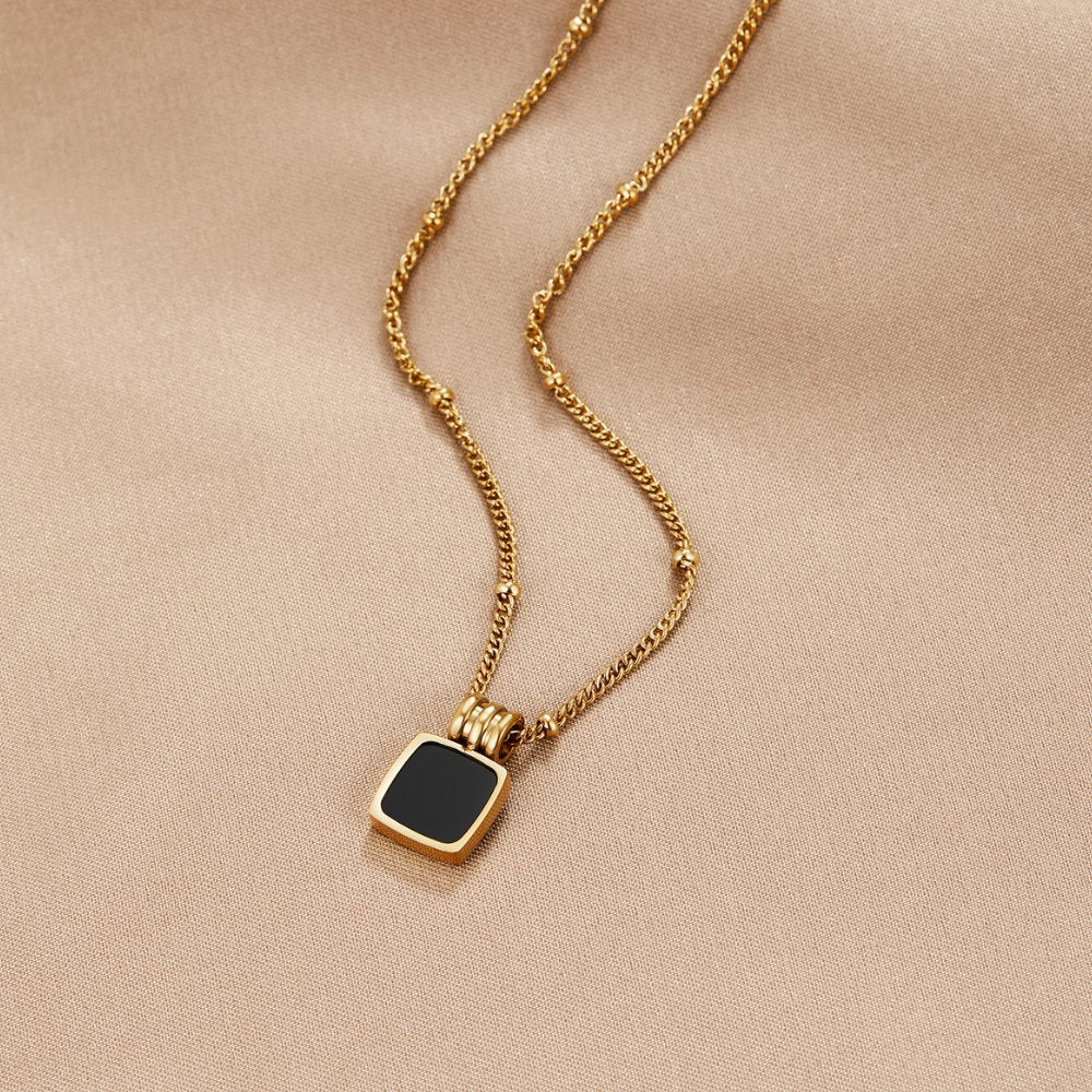 Midnight Chic Halsband