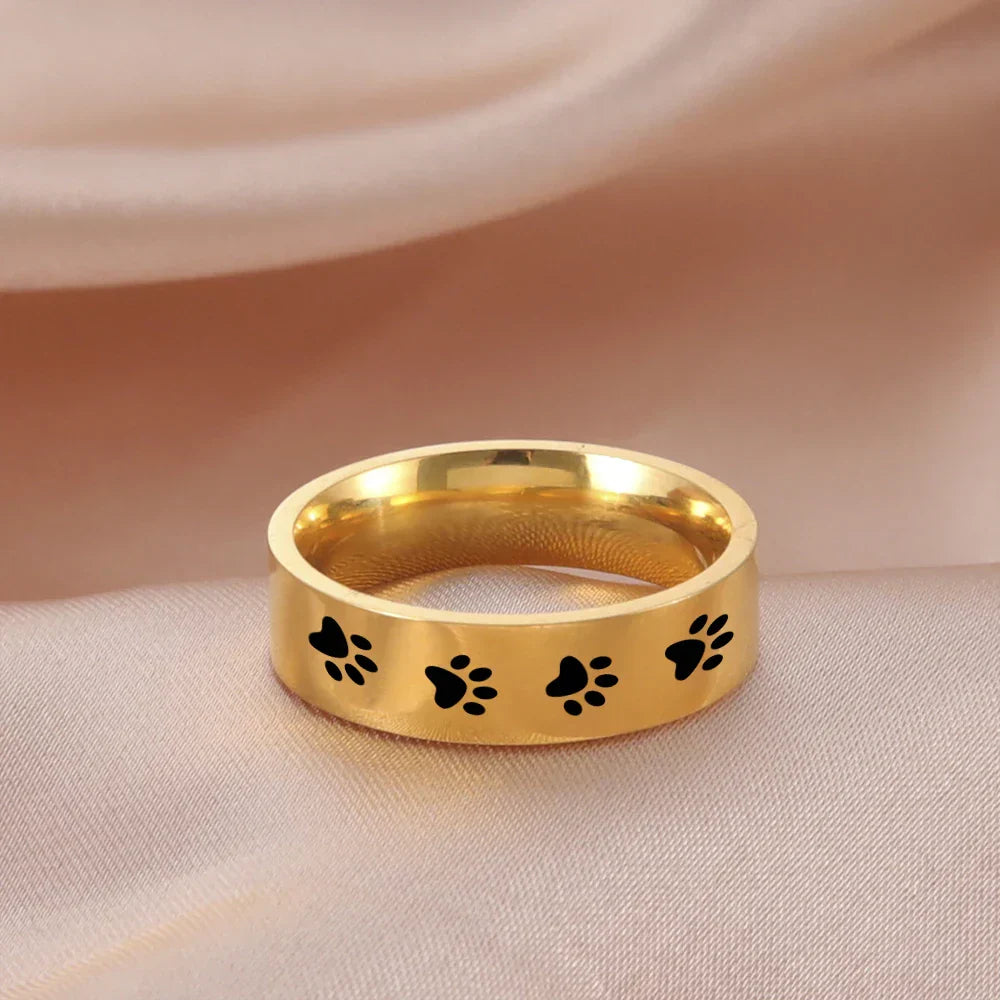 Viskande Paws Print Ring