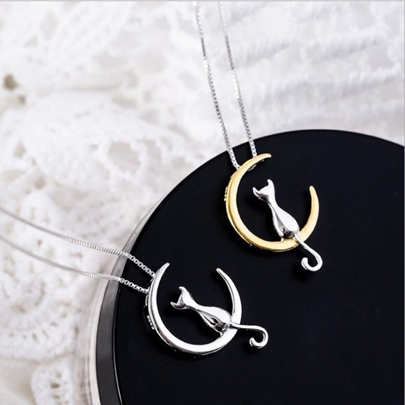Crescent Cat Elegance Halsband