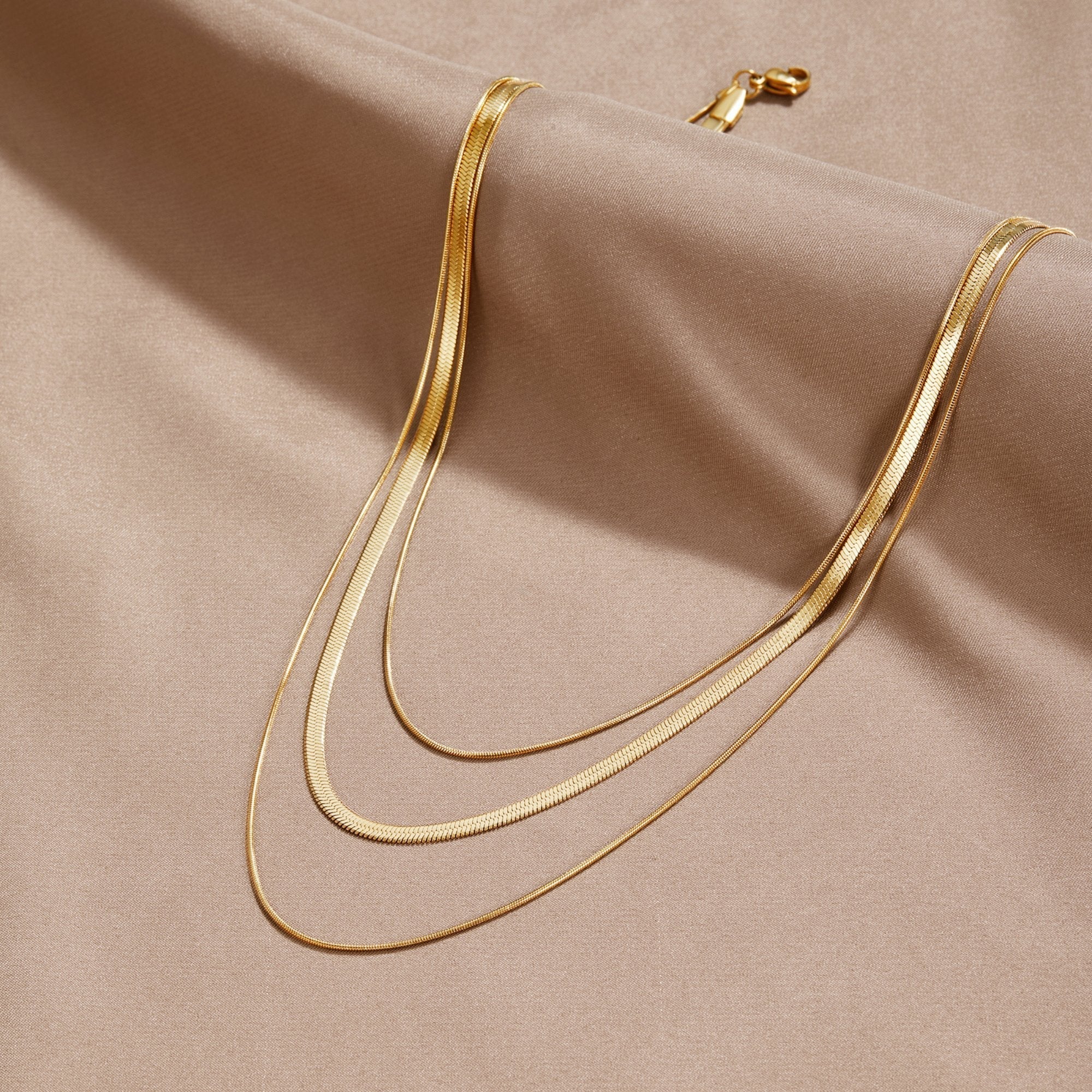Multi-Lager Halsband