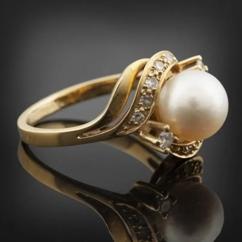 Chic Pärla & Strålande Guld Ring