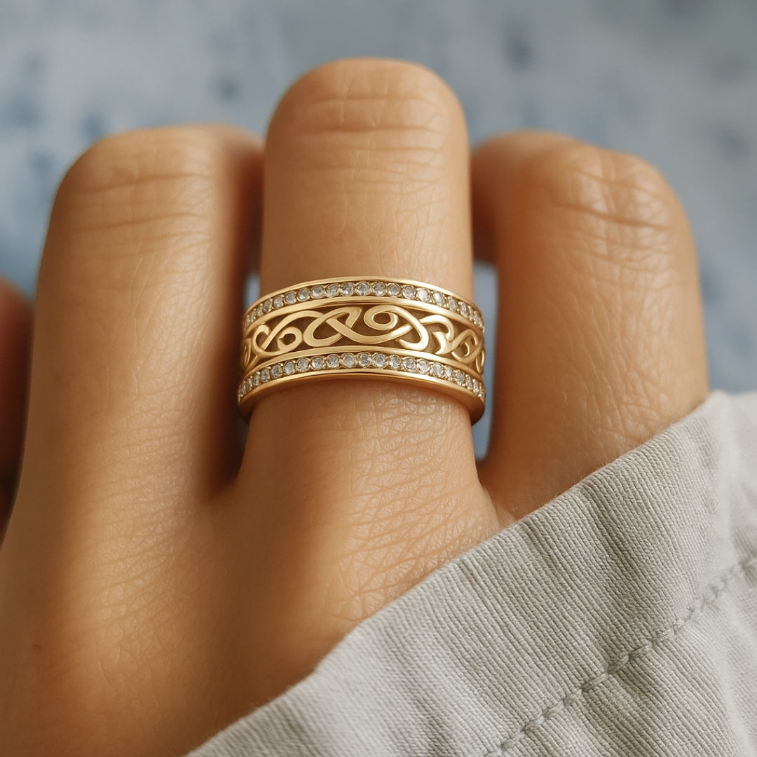Ljus Hollow Guld Ring